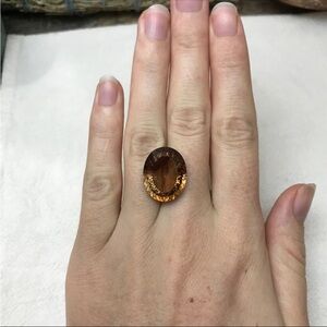 20.90 carat Natural Brown Topaz 19x15mm Oval Cut
Faceted Gemstone, Large stone